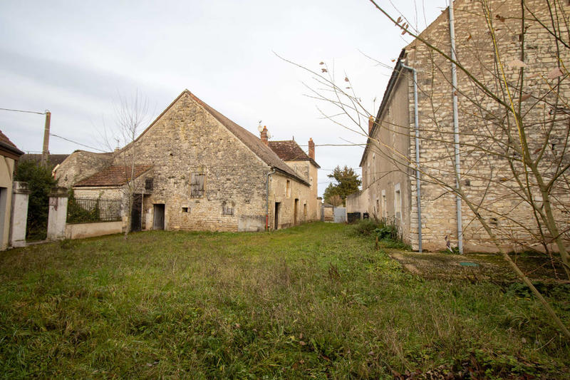 Maison ancienne - 210 m² - 7 pièces