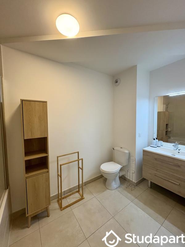 Chambre - 9 m² - 1 pièce