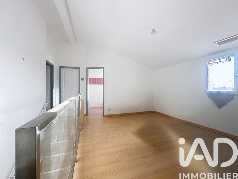 Maison - 137 m² - 5 pièces