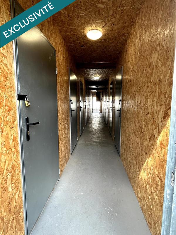 Local commercial - 120 m² - 11 pièces