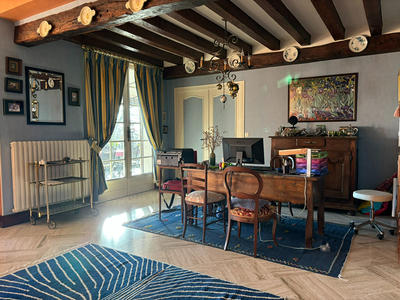 Maison - 275 m² - 10 pièces