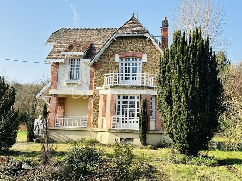 Demeure - 140 m² - 5 pièces