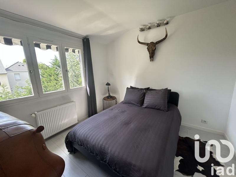 Maison - 250 m² - 8 pièces