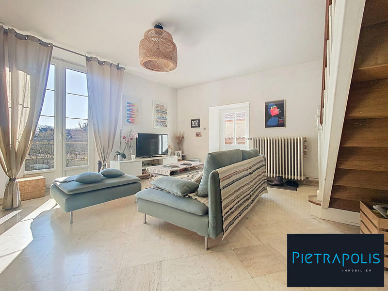 Maison - 174 m² - 5 pièces