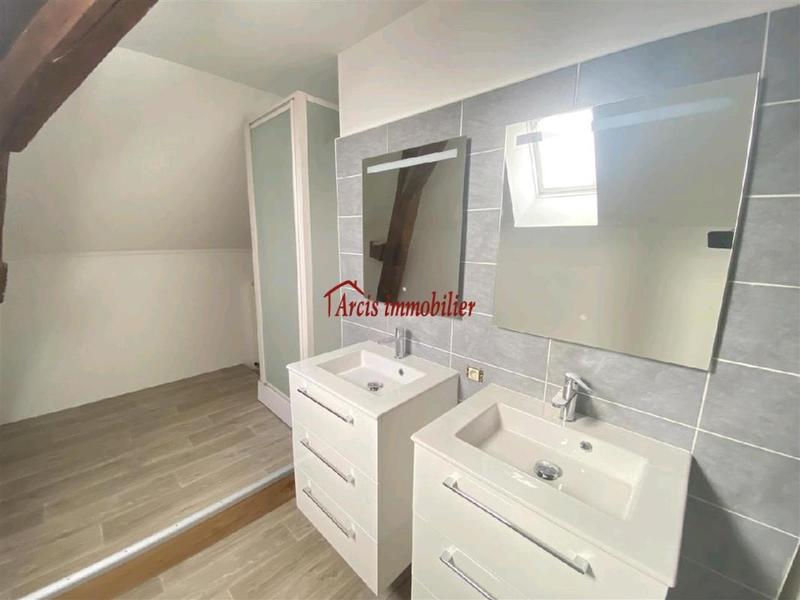 Maison - 143 m² - 6 pièces