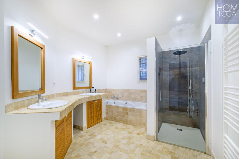 Maison - 145 m² - 5 pièces