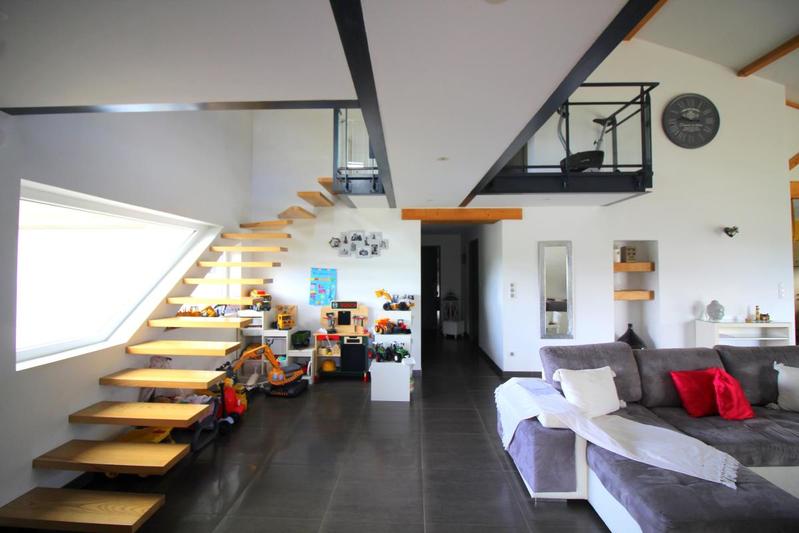 Maison - 192 m² - 5 pièces