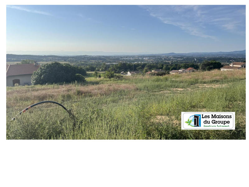 Terrain constructible - 955 m²