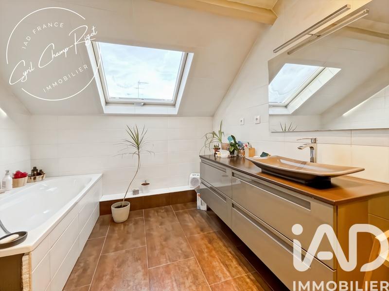 Maison - 155 m² - 6 pièces