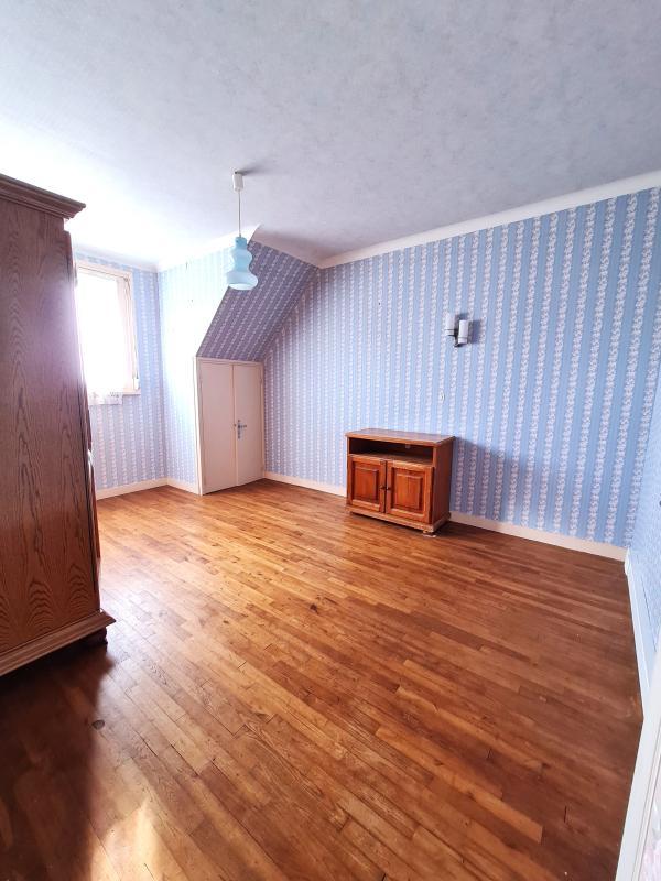 Maison - 137 m² - 7 pièces