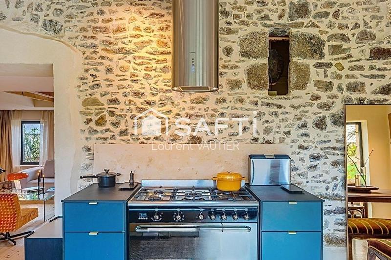 Maison - 163 m² - 7 pièces