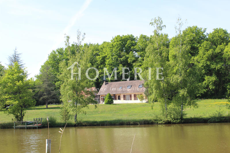 Propriété - 138 m² - 8 pièces