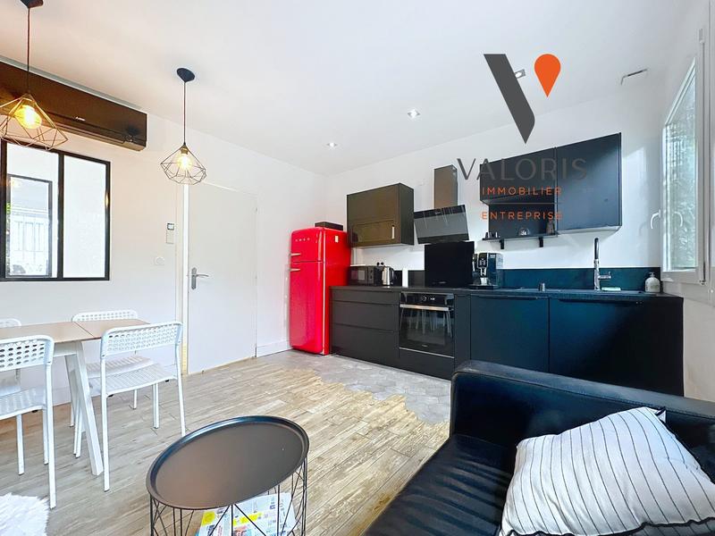 Bureau - 164 m² - 9 pièces