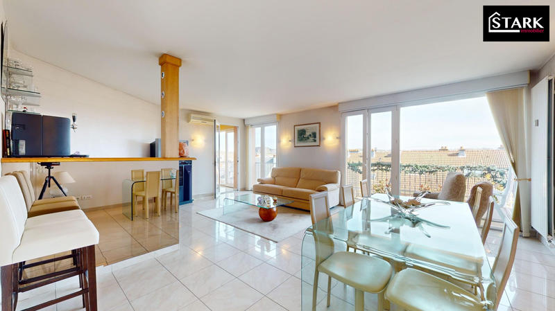 Appartement - 120 m² - 5 pièces