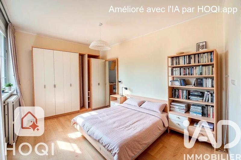 Maison - 225 m² - 9 pièces
