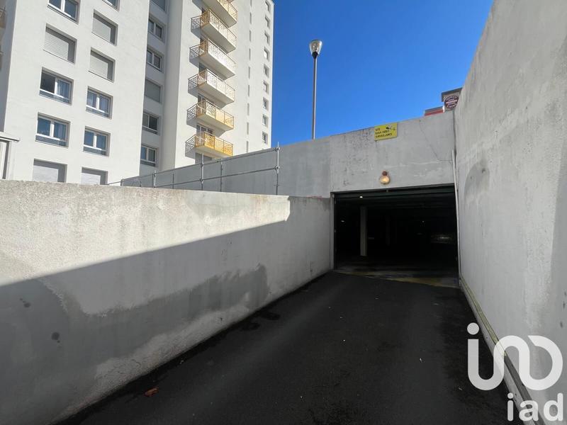 Parking - 60 m²