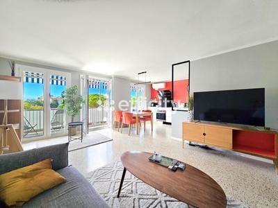 Appartement - 80 m² - 4 pièces