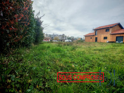 Terrain - 740 m²