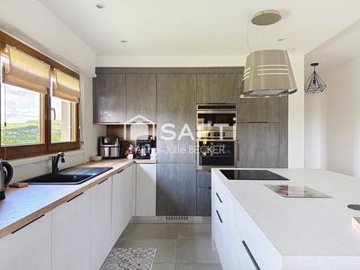 Maison - 168 m² - 6 pièces