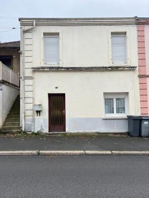 Immeuble - 83 m² - 6 pièces