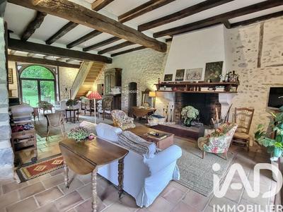 Maison - 300 m² - 9 pièces