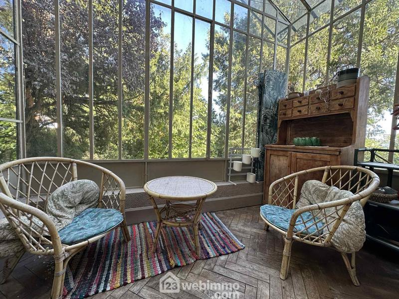 Maison - 187 m² - 8 pièces