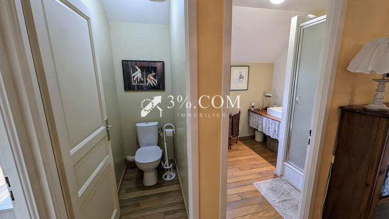 Maison - 196 m² - 7 pièces