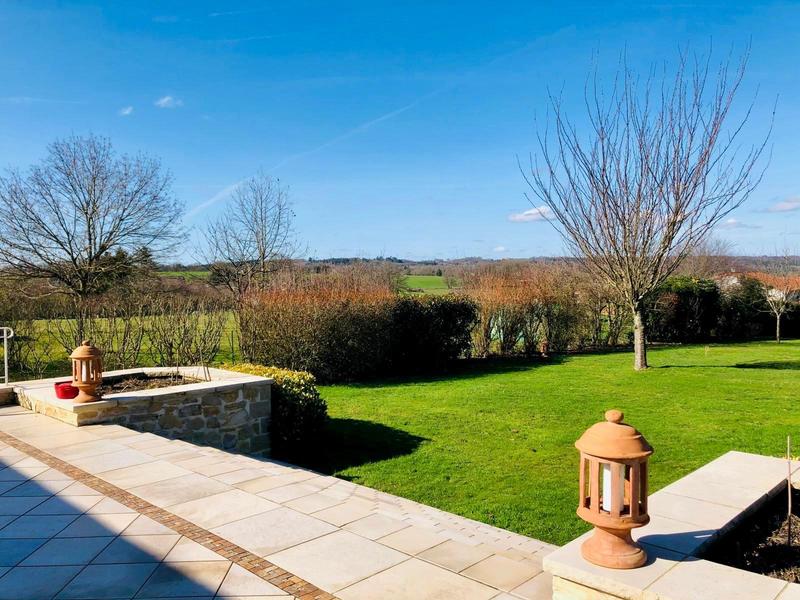 Maison - 344 m² - 7 pièces