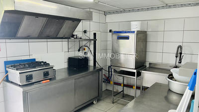 Fonds de commerce - Local commercial - 153 m²