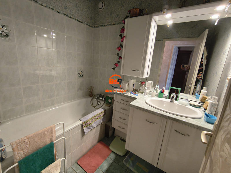 Appartement - 85 m² - 4 pièces