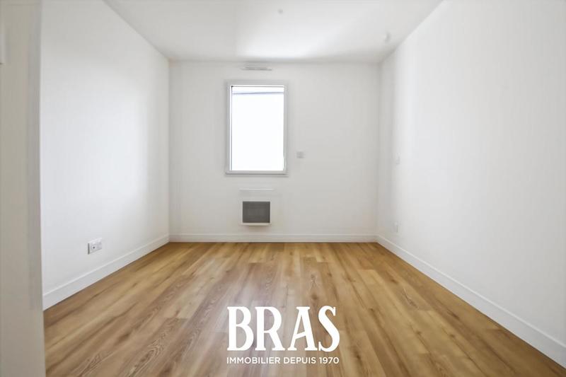 Maison - 93 m² - 5 pièces