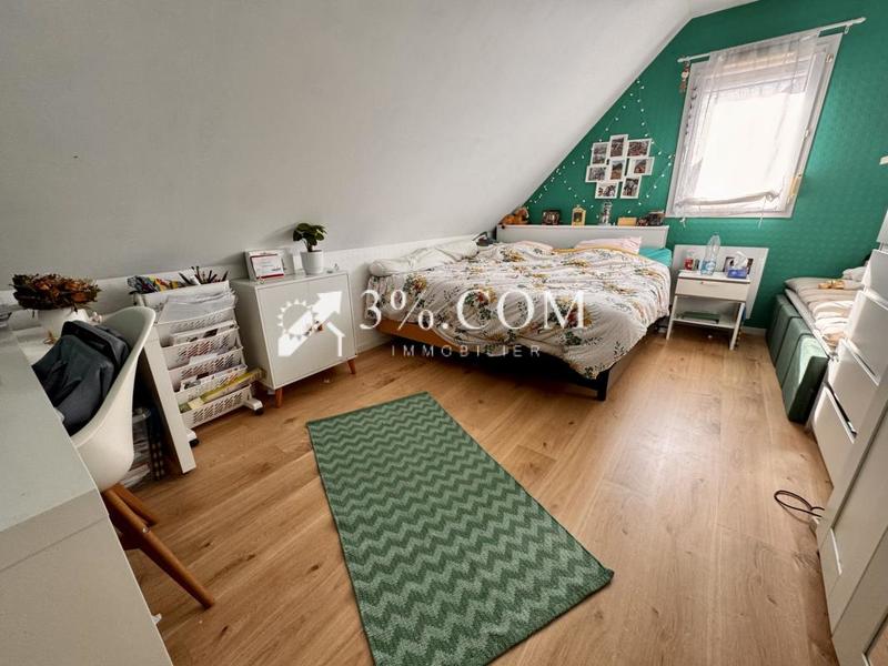 Maison - 96 m² - 6 pièces