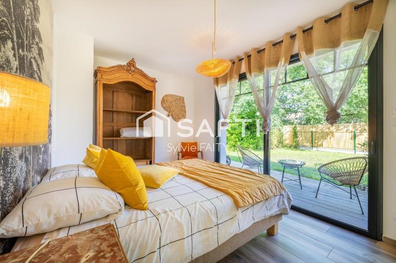 Maison - 310 m² - 8 pièces