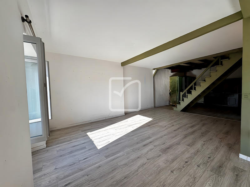 Maison - 166 m² - 8 pièces