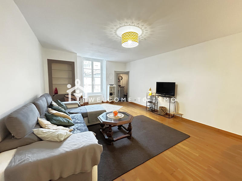 Appartement - 81 m² - 3 pièces