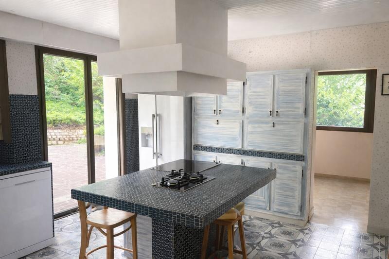 Propriété - 300 m² - 10 pièces