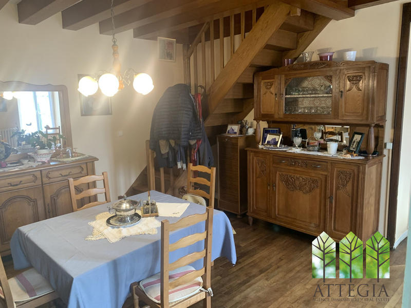 Maison - 96 m² - 5 pièces