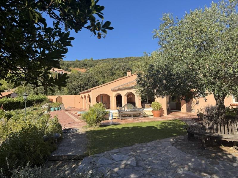 Villa - 186 m² - 5 pièces