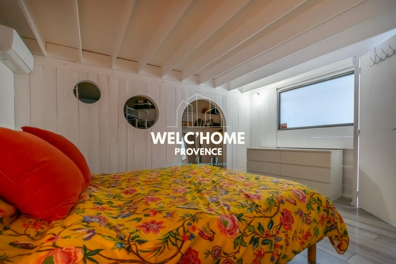 Loft - 360 m² - 11 pièces