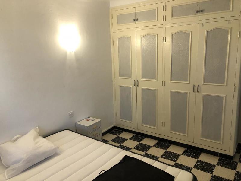 Chambre - 80 m² - 1 pièce