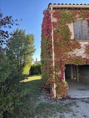 Maison traditionnelle - 155 m² - 7 pièces