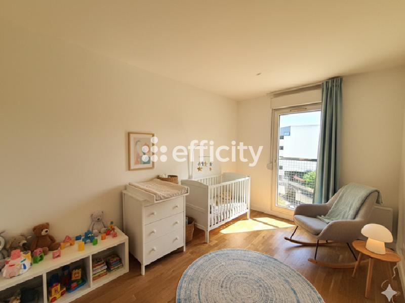 Appartement - 87 m² - 4 pièces