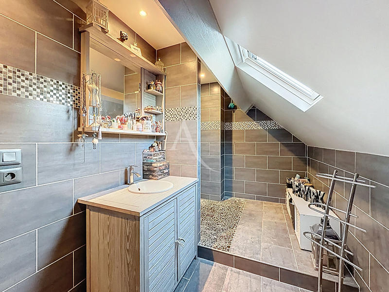 Maison - 130 m² - 5 pièces