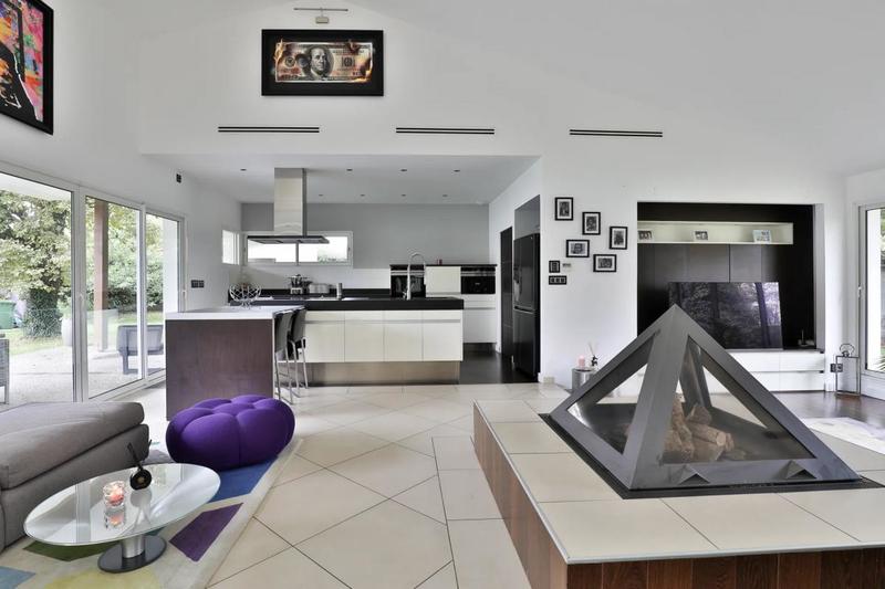 Propriété - 180 m² - 6 pièces