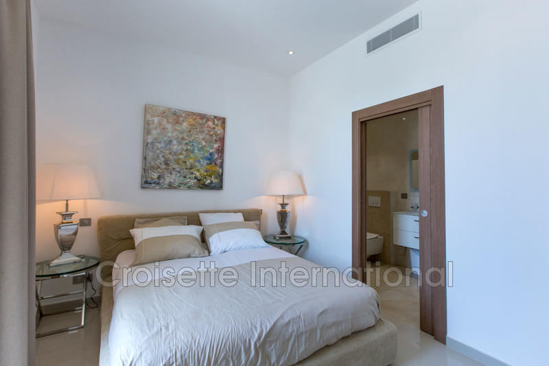 Appartement - 213 m² - 5 pièces