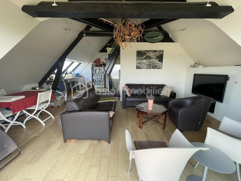 Duplex - 131 m² - 7 pièces