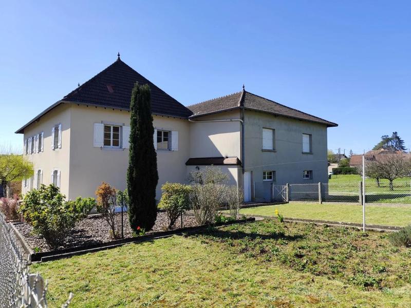 Propriété - 220 m² - 14 pièces