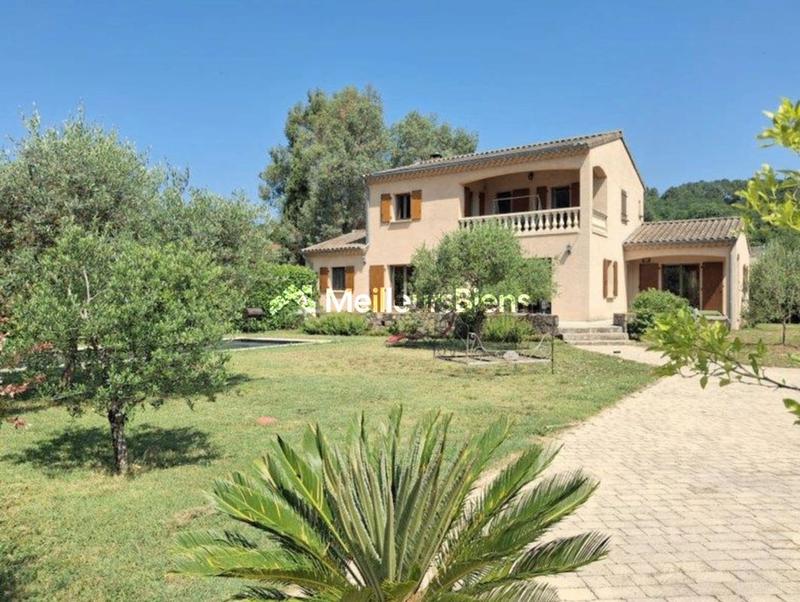 Maison - 195 m² - 6 pièces