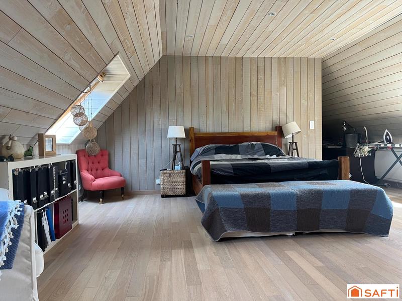 Maison - 252 m² - 8 pièces