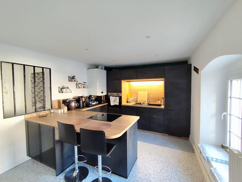 Appartement - 79 m² - 4 pièces